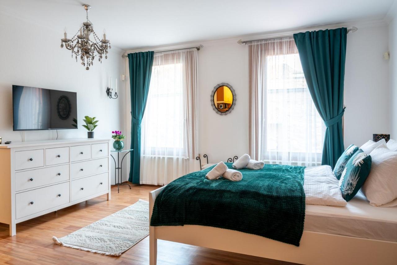 Romantic Studio Secret Garden Budapest Luaran gambar
