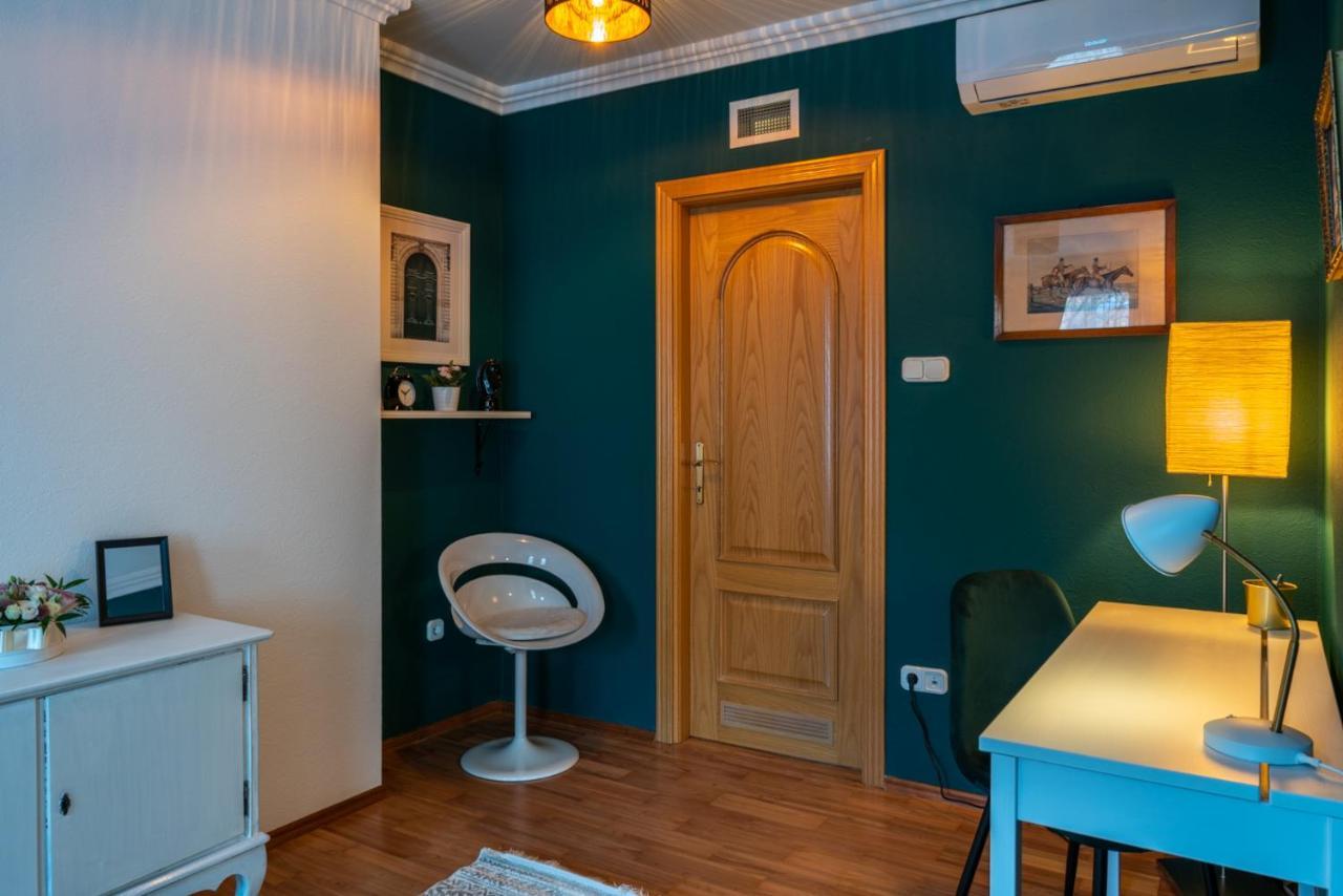 Romantic Studio Secret Garden Budapest Luaran gambar