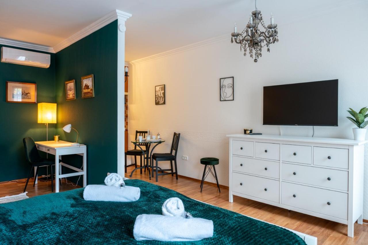 Romantic Studio Secret Garden Budapest Luaran gambar