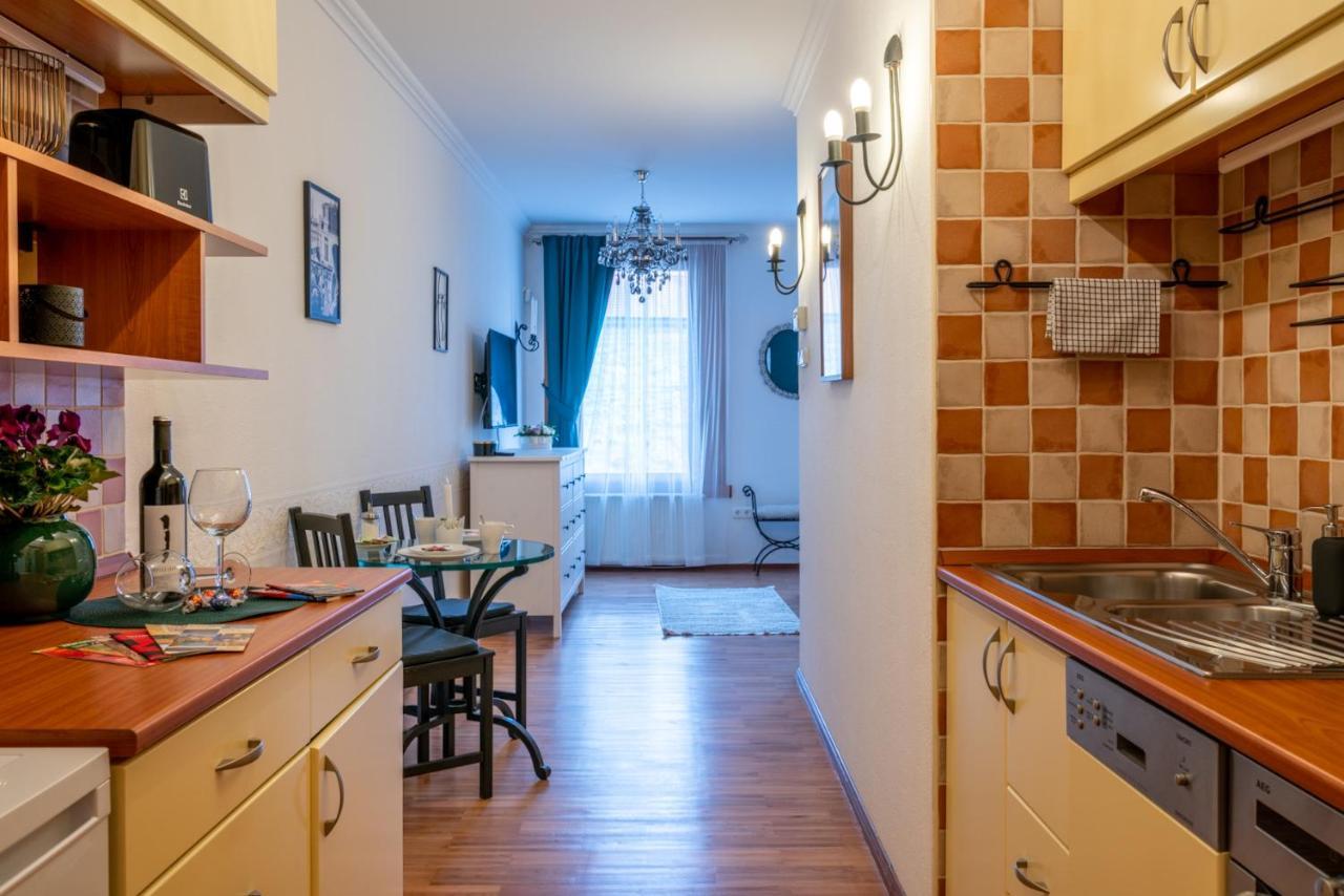 Romantic Studio Secret Garden Budapest Luaran gambar