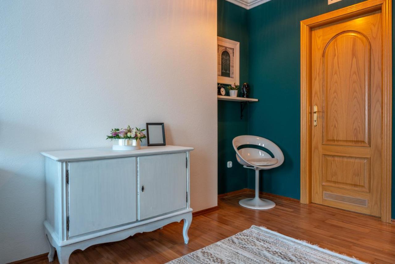 Romantic Studio Secret Garden Budapest Luaran gambar